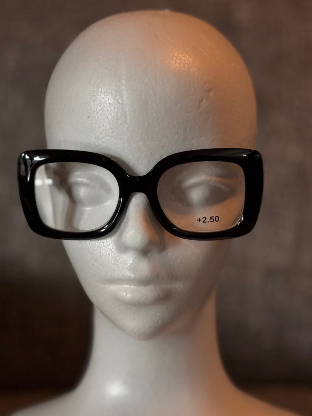 Tahari +2.50 strength readers.  Brand new.  Black
